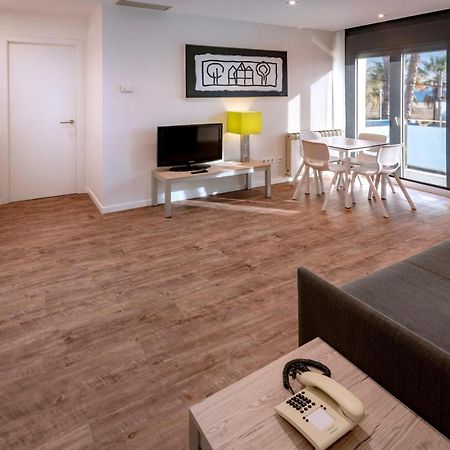Apartments Playa De Castelldefels Exterior photo