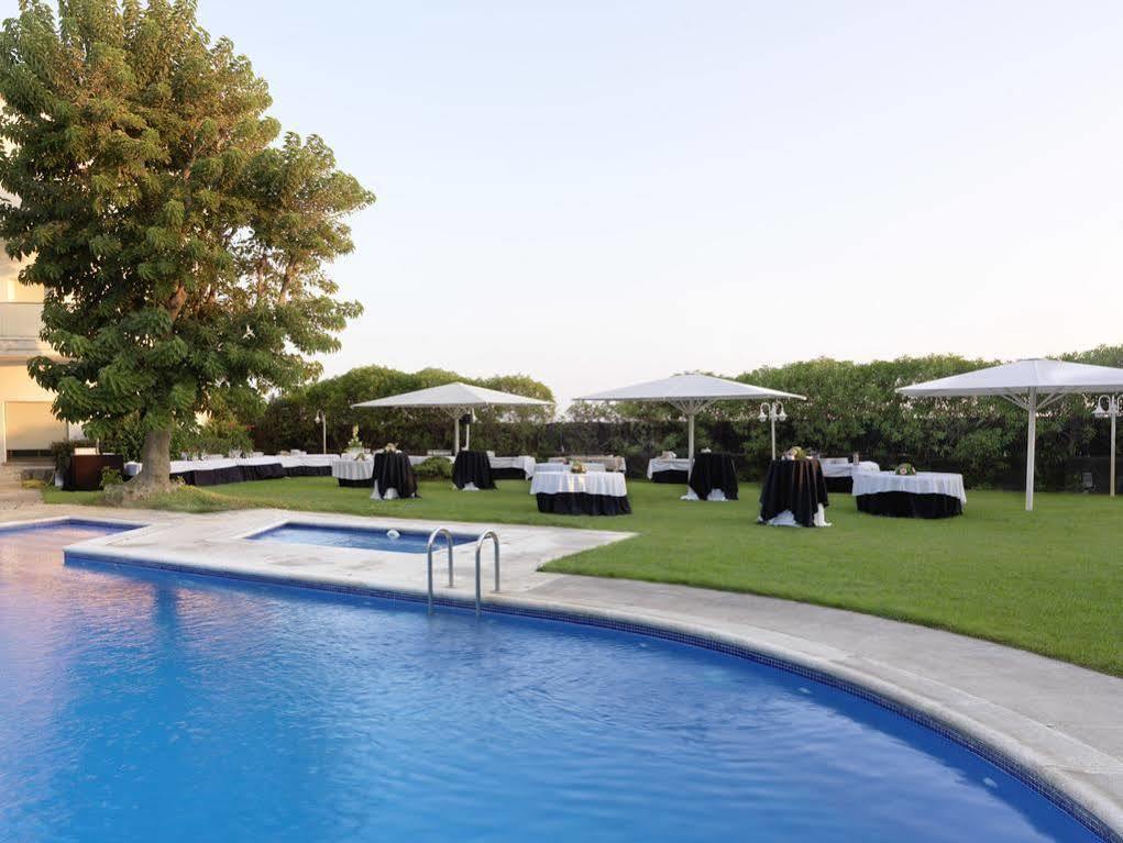 Apartments Playa De Castelldefels Exterior photo